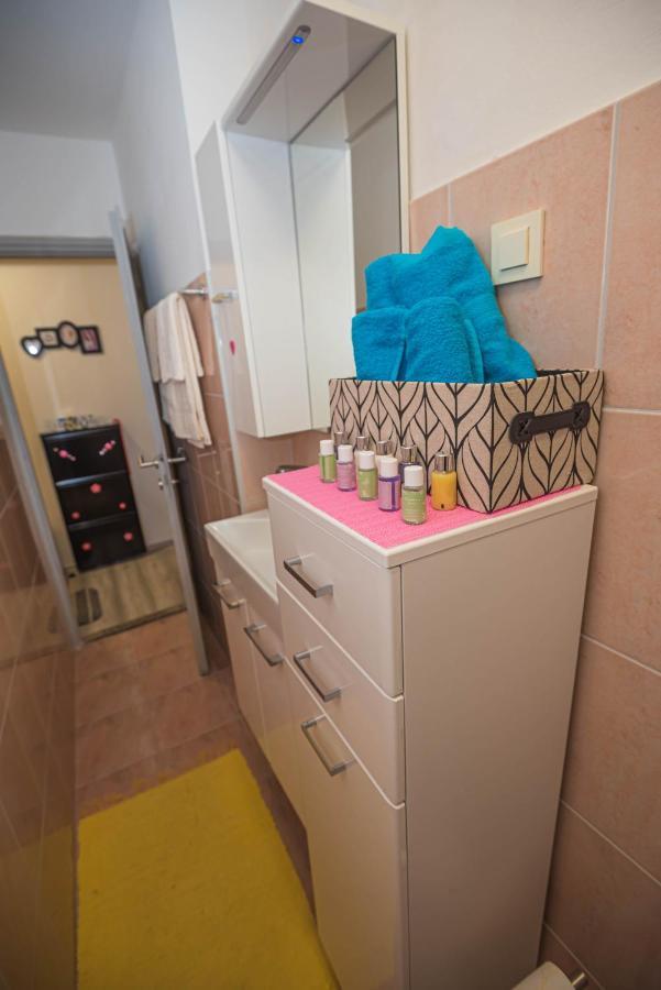Apartments Mary & Free Parking Rovinj Extérieur photo