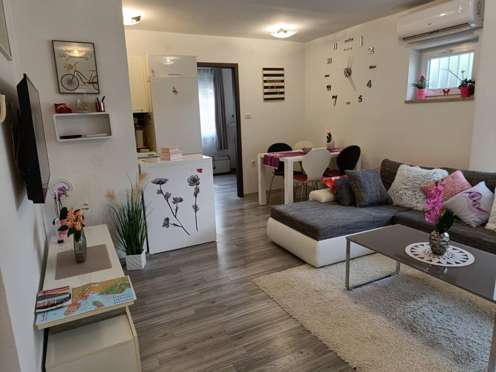 Apartments Mary & Free Parking Rovinj Chambre photo